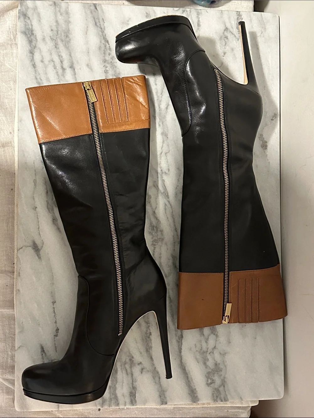 MICHAEL Michael Kors Hayley Heeled Boots Two-Tone Black Brown Leather 7M EUC